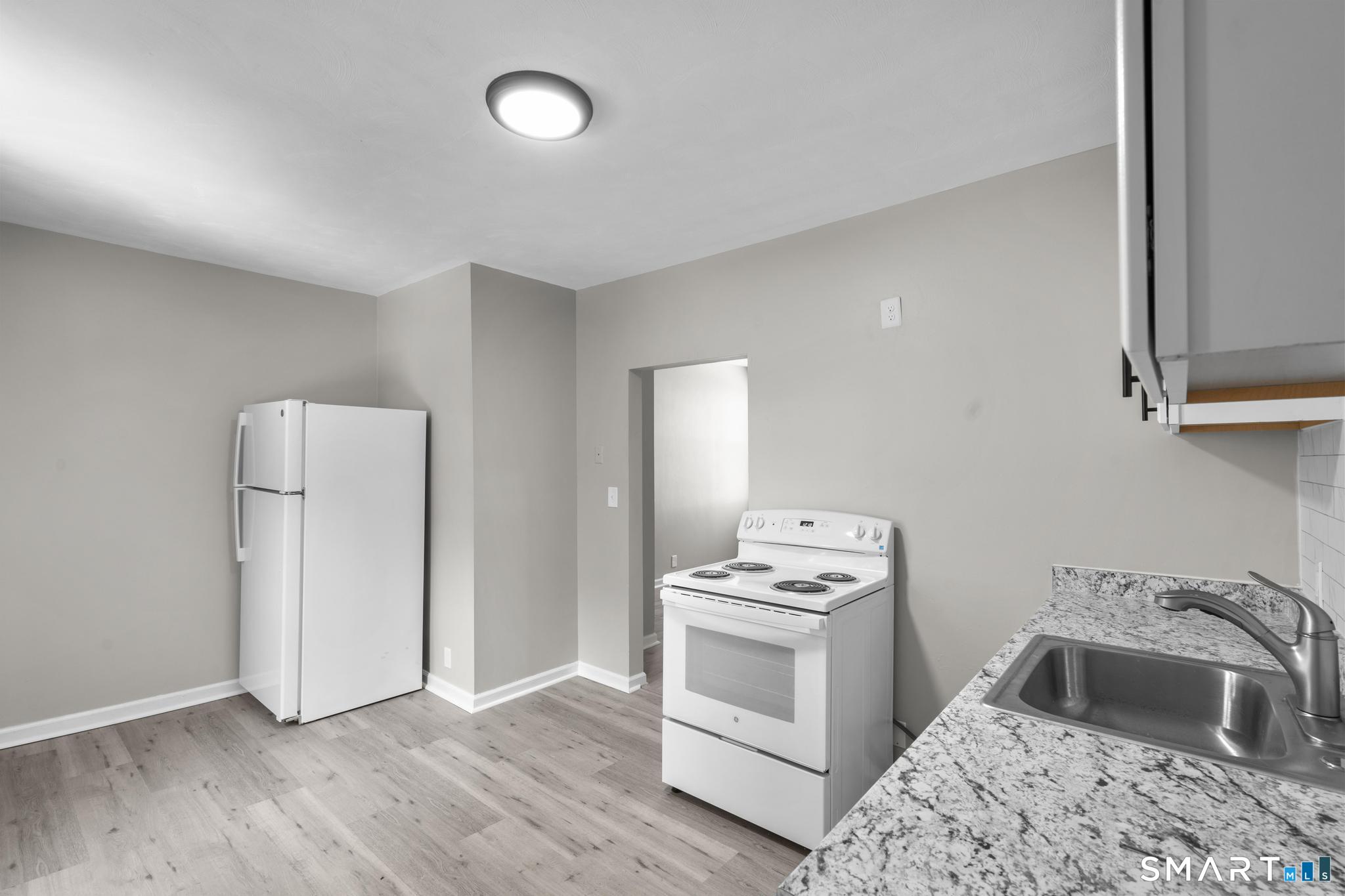 106 Birch Street, Unit 7 Manchester, CT 06040 - Photo 3 of 17