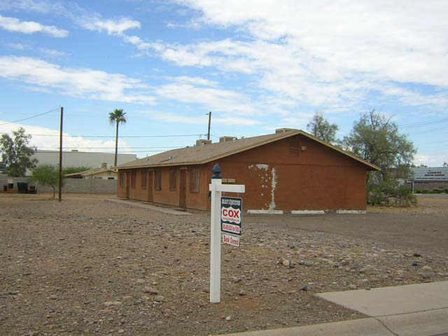 3154 East Chipman Road Phoenix, AZ 85040 - Photo 1 of 2 Primary Photo