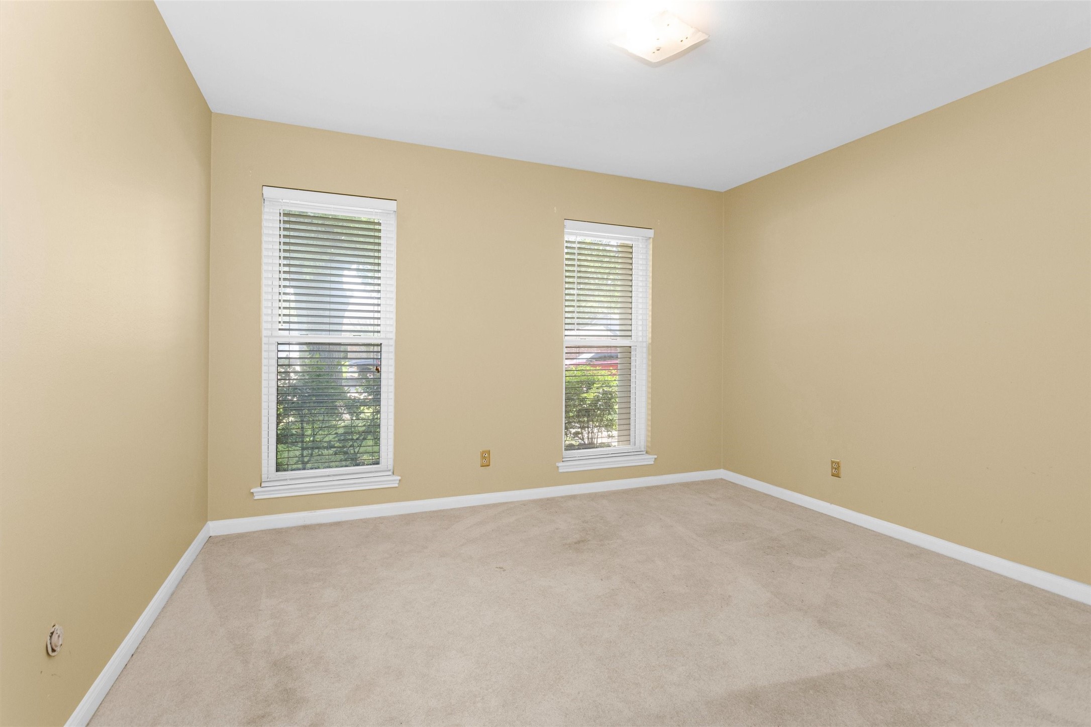 2531 Hollow Hook Road Houston, TX 77080 - Photo 34 of 45 Gallery Image 34