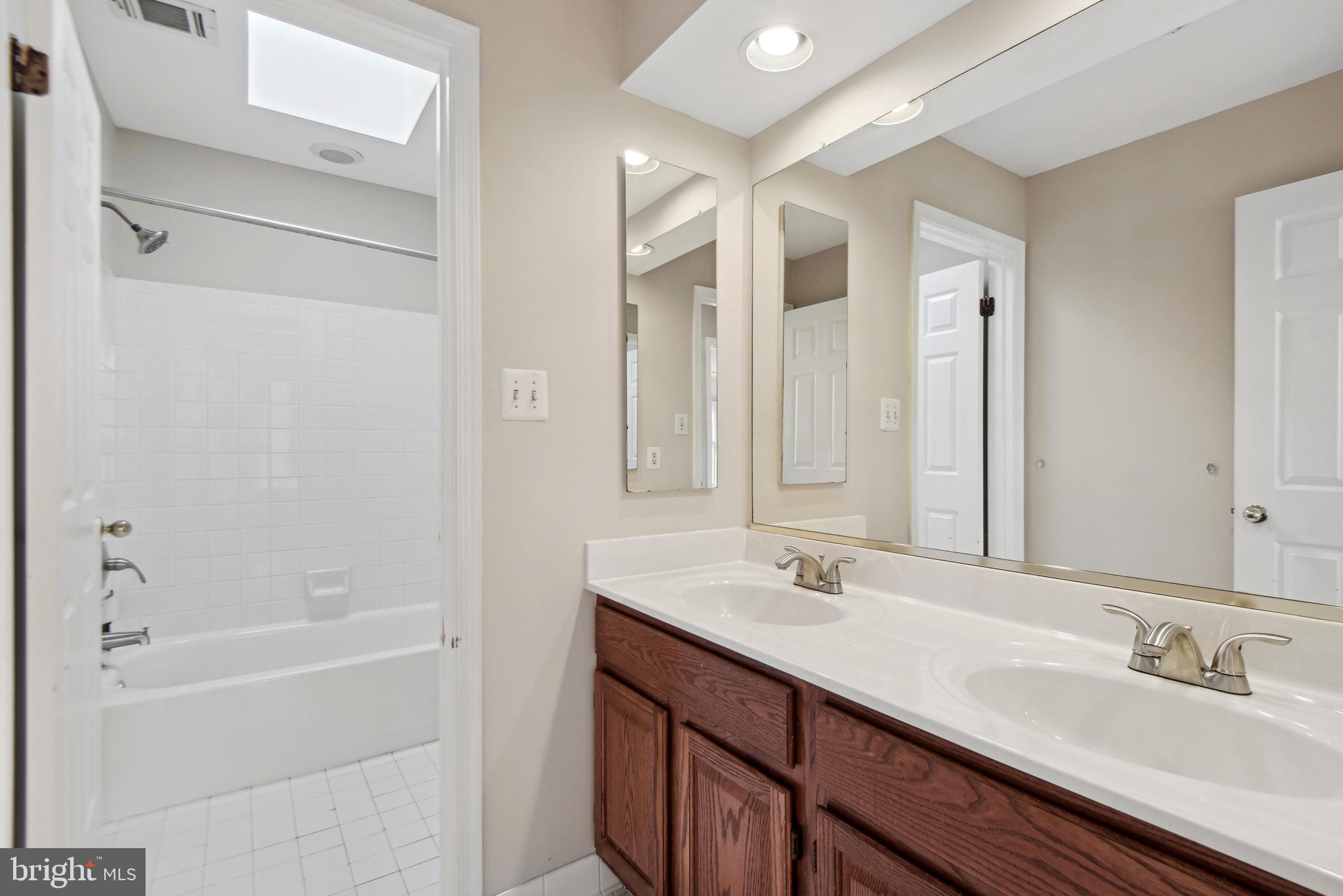 18102 Glover Court Accokeek, MD 20607 - Photo 45 of 68 Hall Bath