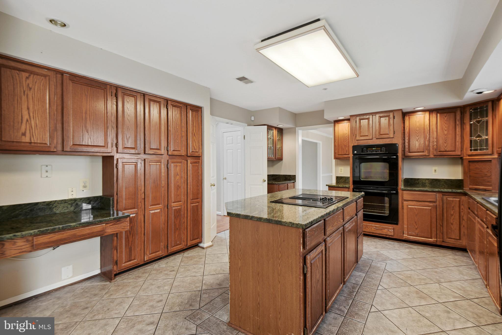 18102 Glover Court Accokeek, MD 20607 - Photo 7 of 68 Kitchen