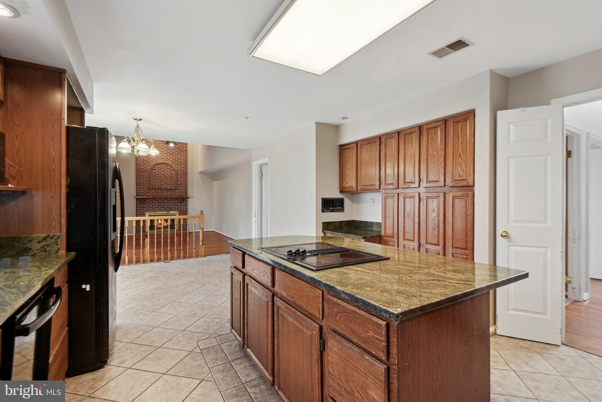18102 Glover Court Accokeek, MD 20607 - Photo 9 of 68 Kitchen