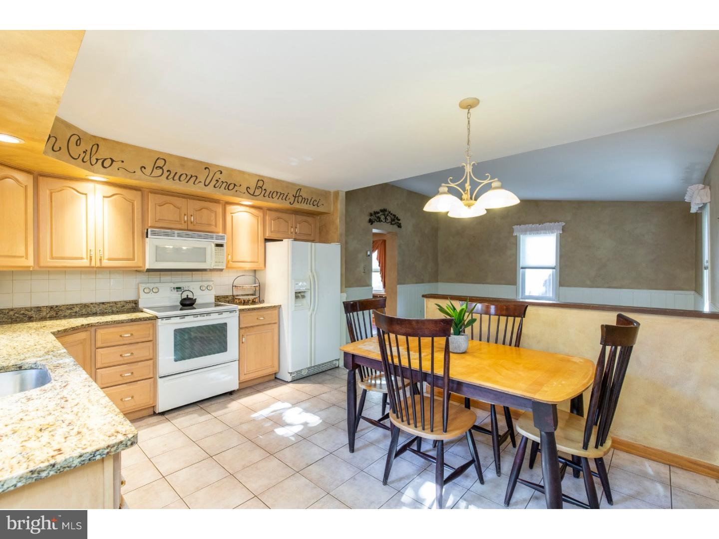 83 Lownes Lane Springfield, PA 19064 - Photo 11 of 21 Kitchen