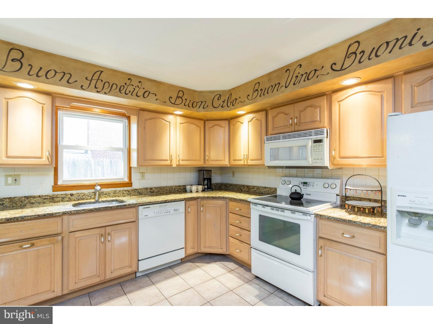 83 Lownes Lane Springfield, PA 19064 - Photo 12 of 21 Kitchen