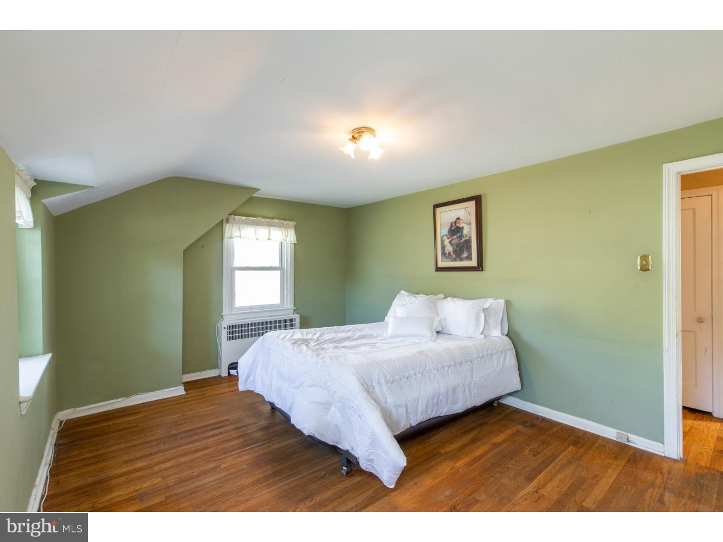 83 Lownes Lane Springfield, PA 19064 - Photo 14 of 21 Bedroom - Main