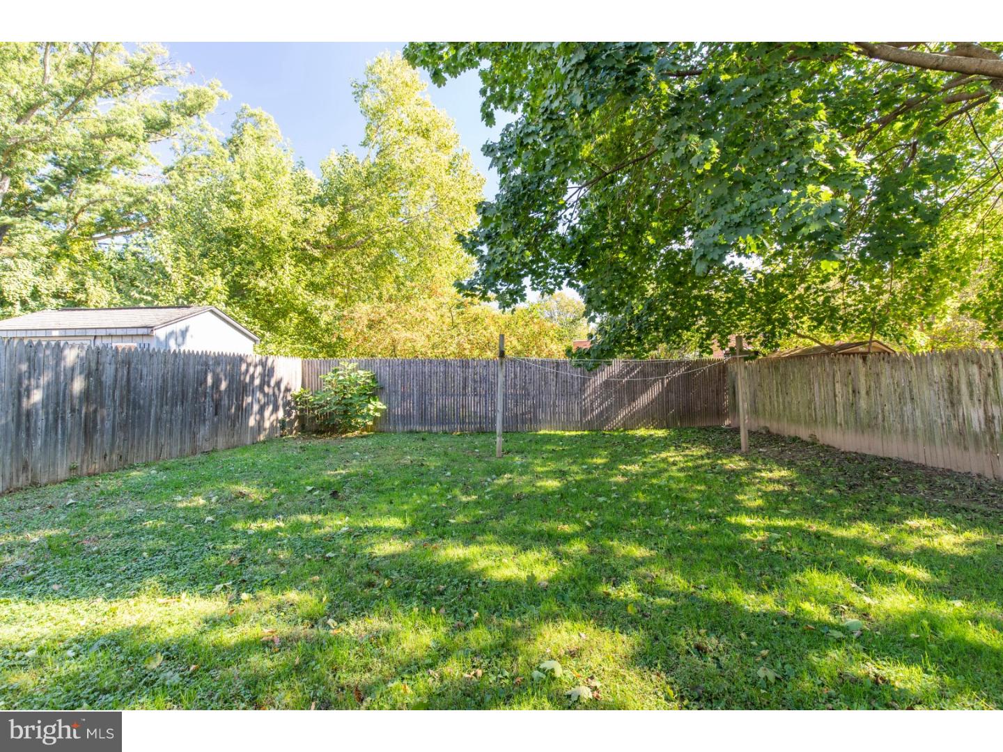 83 Lownes Lane Springfield, PA 19064 - Photo 20 of 21 View in Back