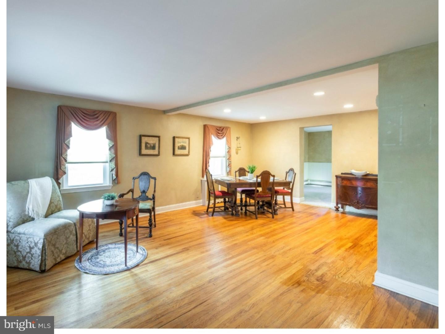 83 Lownes Lane Springfield, PA 19064 - Photo 3 of 21 Living Room