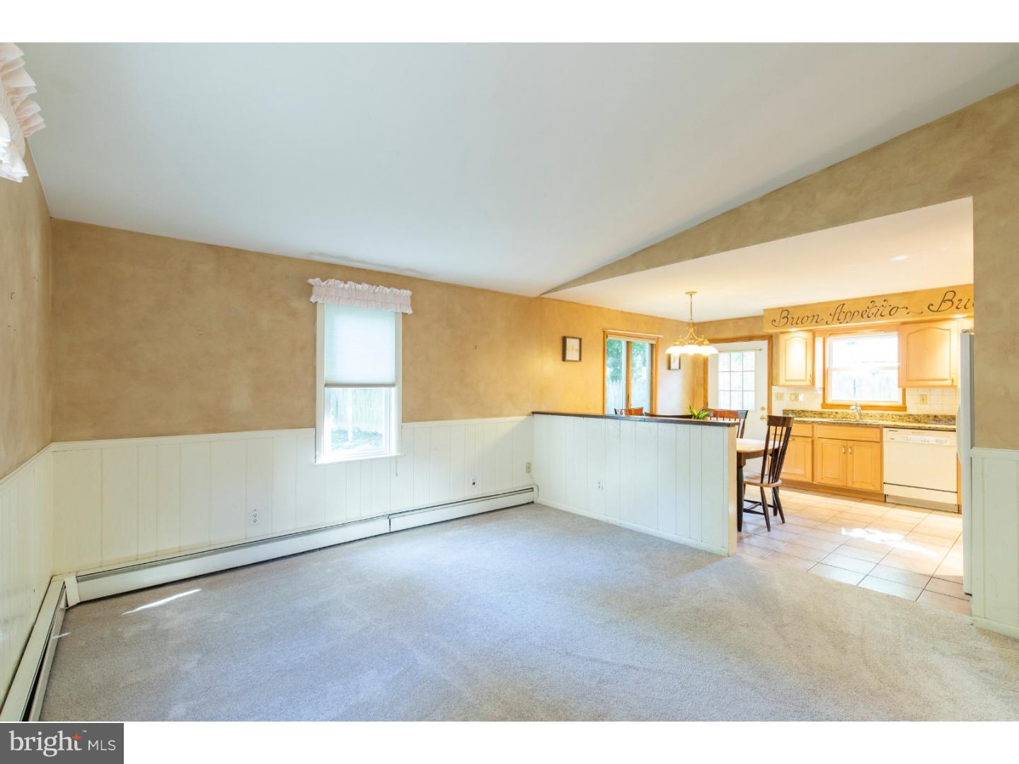 83 Lownes Lane Springfield, PA 19064 - Photo 7 of 21 Family Room