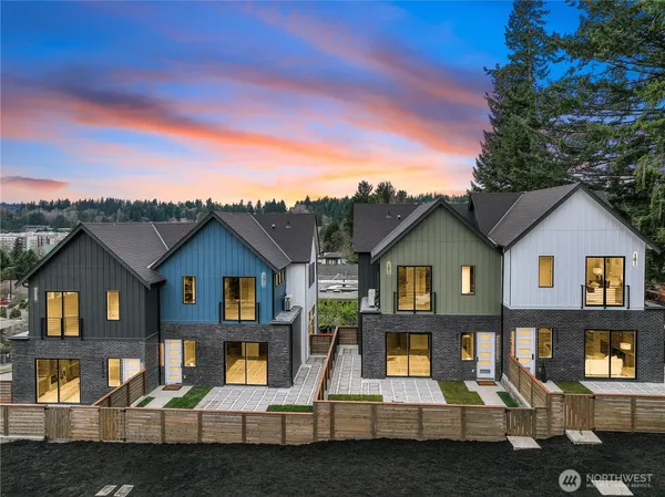 $1,584,000 | 18607 104th Avenue Northeast, Unit B, Bothell, WA 98011