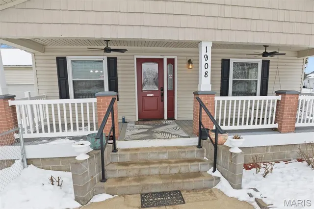 $245,000 | 1908 Ridge Avenue, Greenville, IL 62246