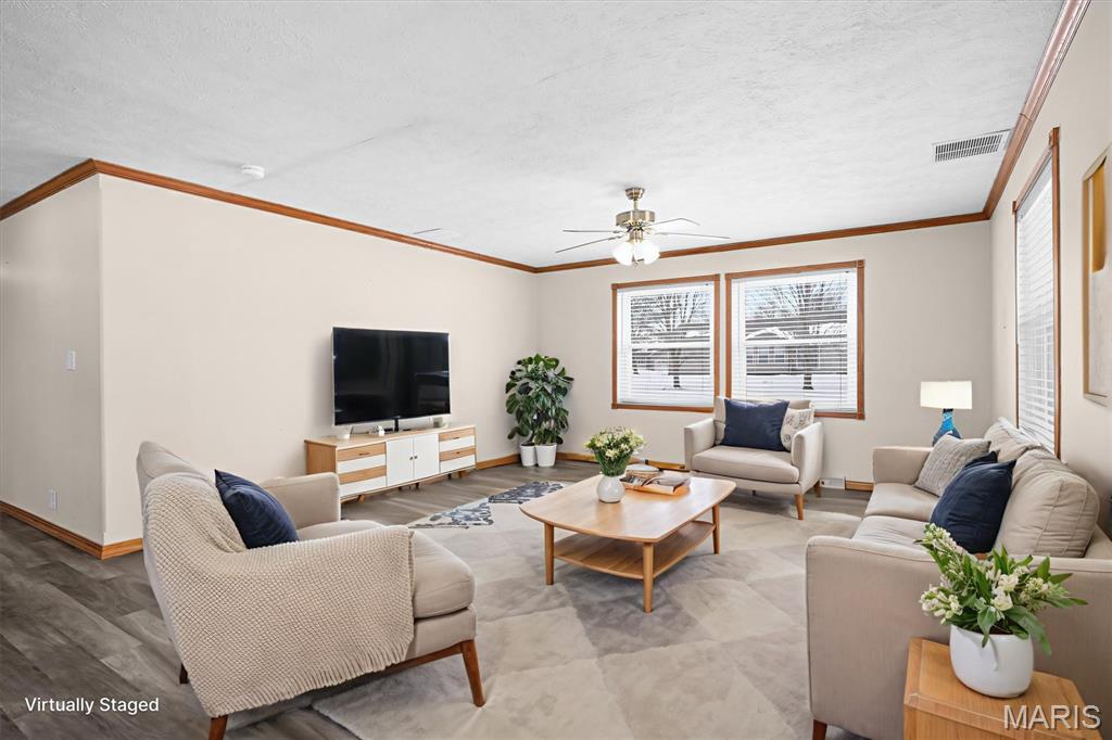 1908 Ridge Avenue Greenville, IL 62246 - Photo 5 of 36