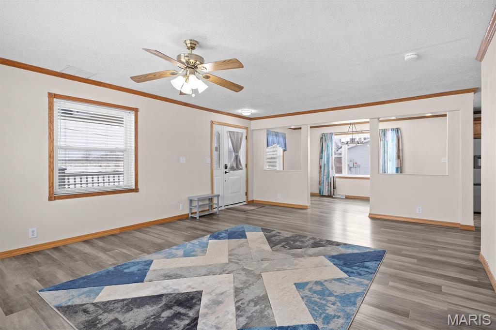 1908 Ridge Avenue Greenville, IL 62246 - Photo 6 of 36