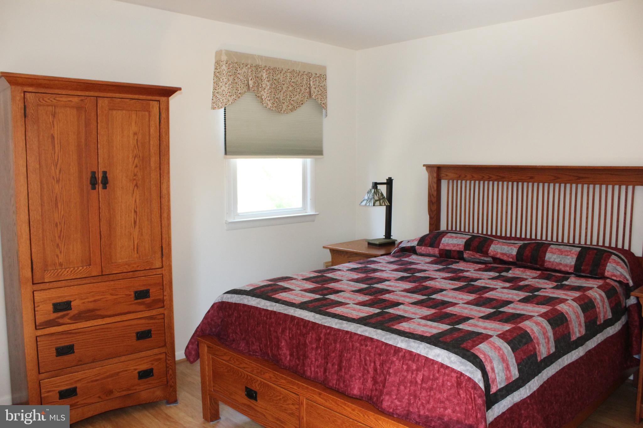 328 Longmeadow Road Lancaster, PA 17601 - Photo 21 of 38 Bedroom 1