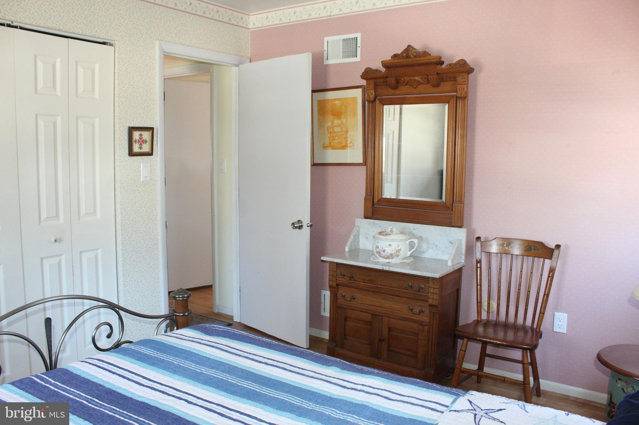 328 Longmeadow Road Lancaster, PA 17601 - Photo 23 of 38 Bedroom 2