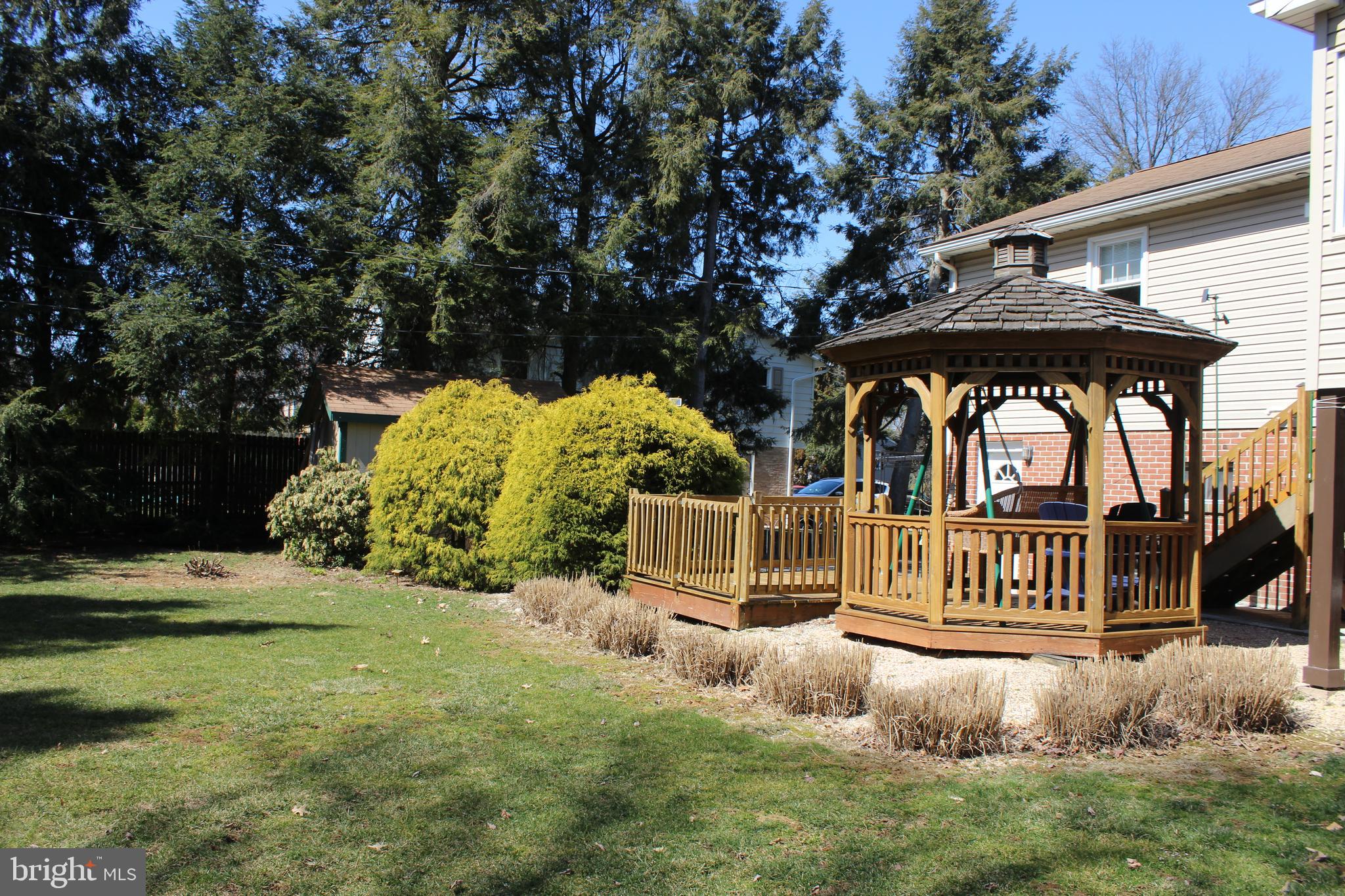 328 Longmeadow Road Lancaster, PA 17601 - Photo 32 of 38 Yard/Deck/Gazebo
