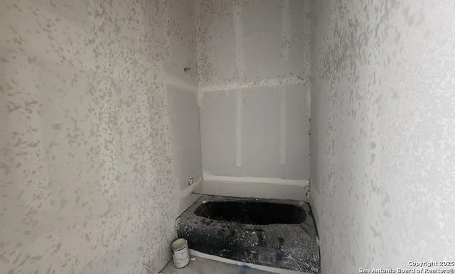 $384,990 | 13132 Glynlea Road, San Antonio, TX 78245