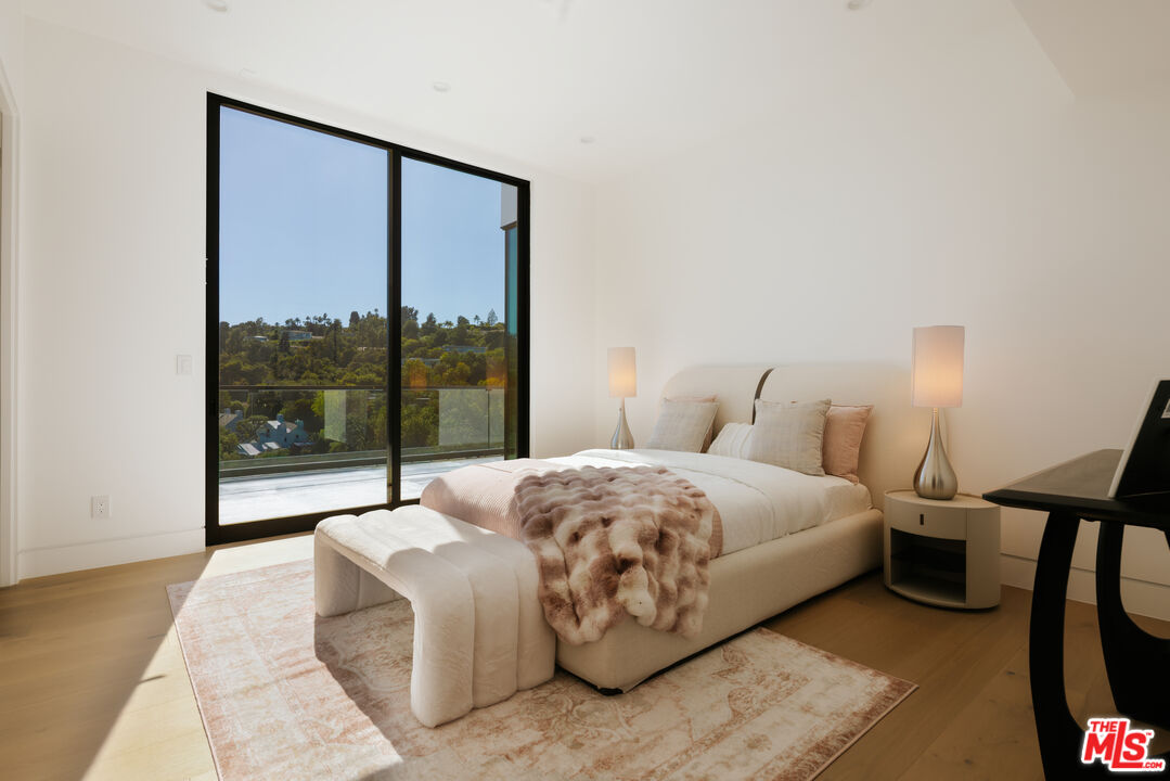 15834 High Knoll Road Encino, CA 91436 - Photo 21 of 53 Gallery Image 21
