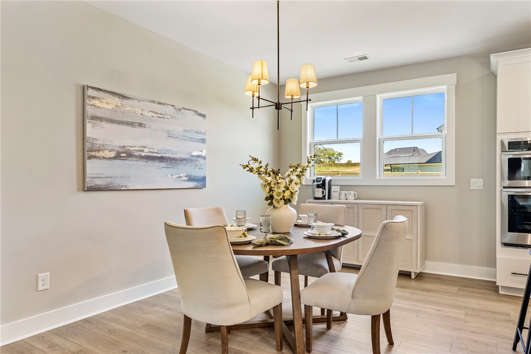 133 Osprey Landing Central, SC 29630 - Photo 5 of 34 This dining area features an intimate setting perfect for daily meals or entertaining guests.