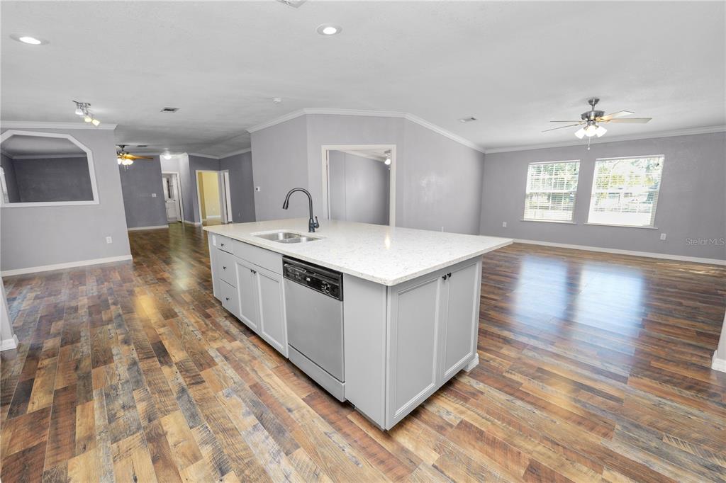 7405 Shoupe Road Plant City, FL 33565 - Photo 7 of 61