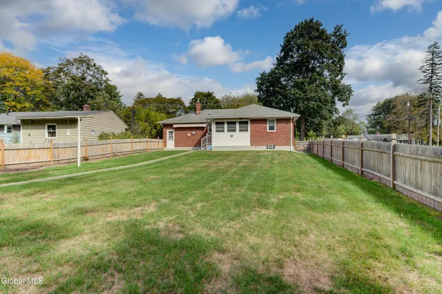 $342,500 | 135 Cherry Avenue, Bethlehem, NY 12054