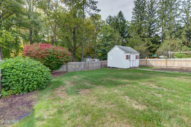 $342,500 | 135 Cherry Avenue, Bethlehem, NY 12054