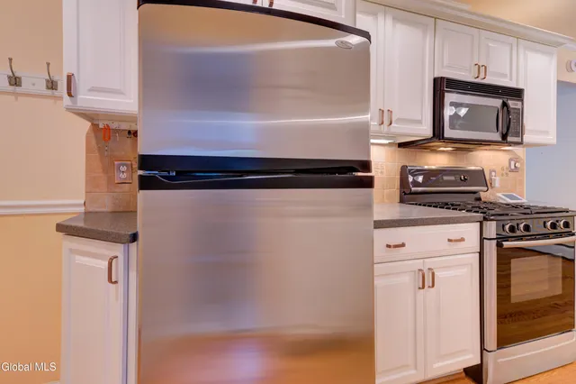 $342,500 | 135 Cherry Avenue, Bethlehem, NY 12054