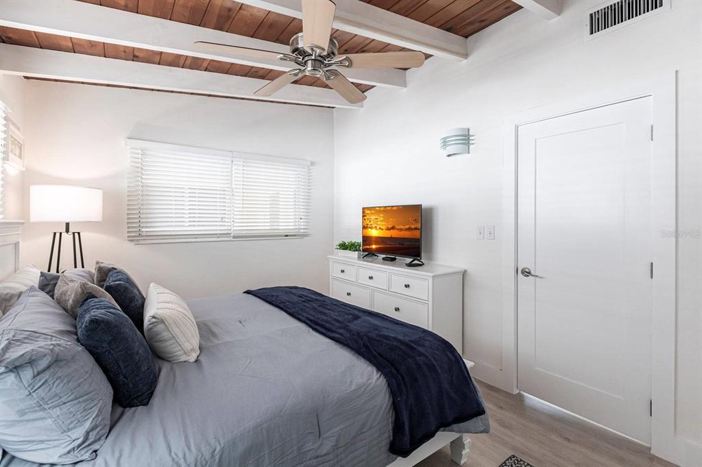 6006 Midnight Pass Road, Unit 14 Sarasota, FL 34242 - Photo 13 of 30