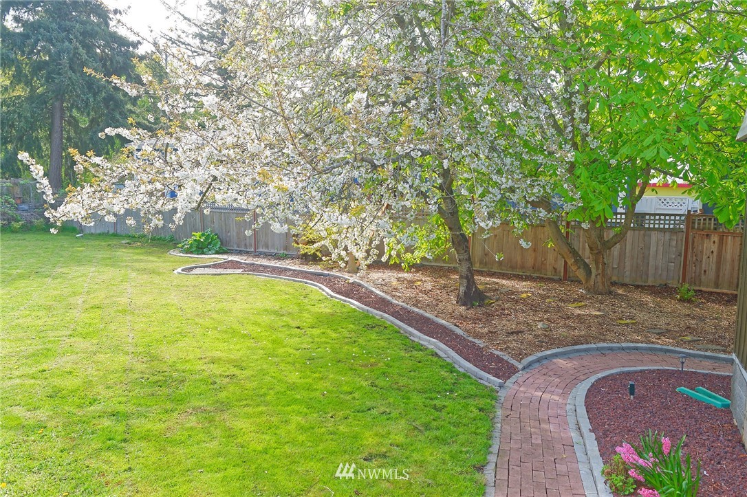 2586 Finkbonner Road Bellingham, WA 98226 - Photo 11 of 25 Gallery Image 11