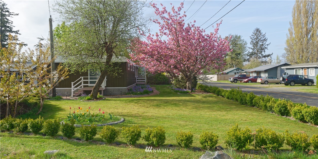 2586 Finkbonner Road Bellingham, WA 98226 - Photo 12 of 25 Gallery Image 12