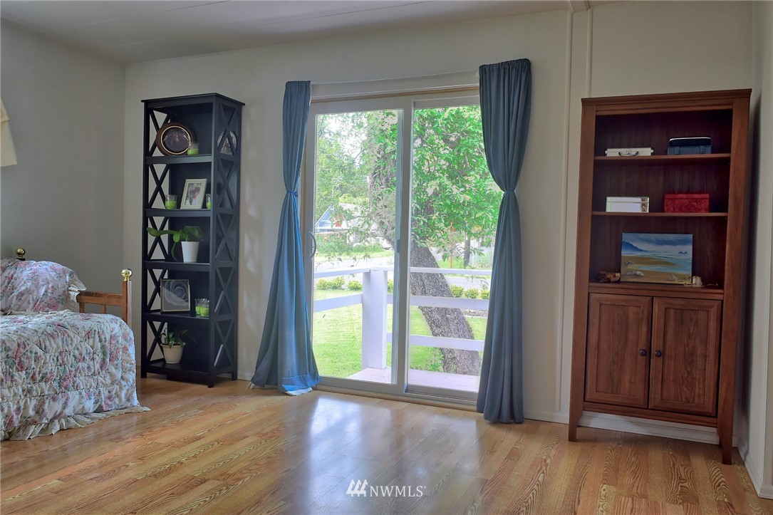 2586 Finkbonner Road Bellingham, WA 98226 - Photo 19 of 25 Gallery Image 19