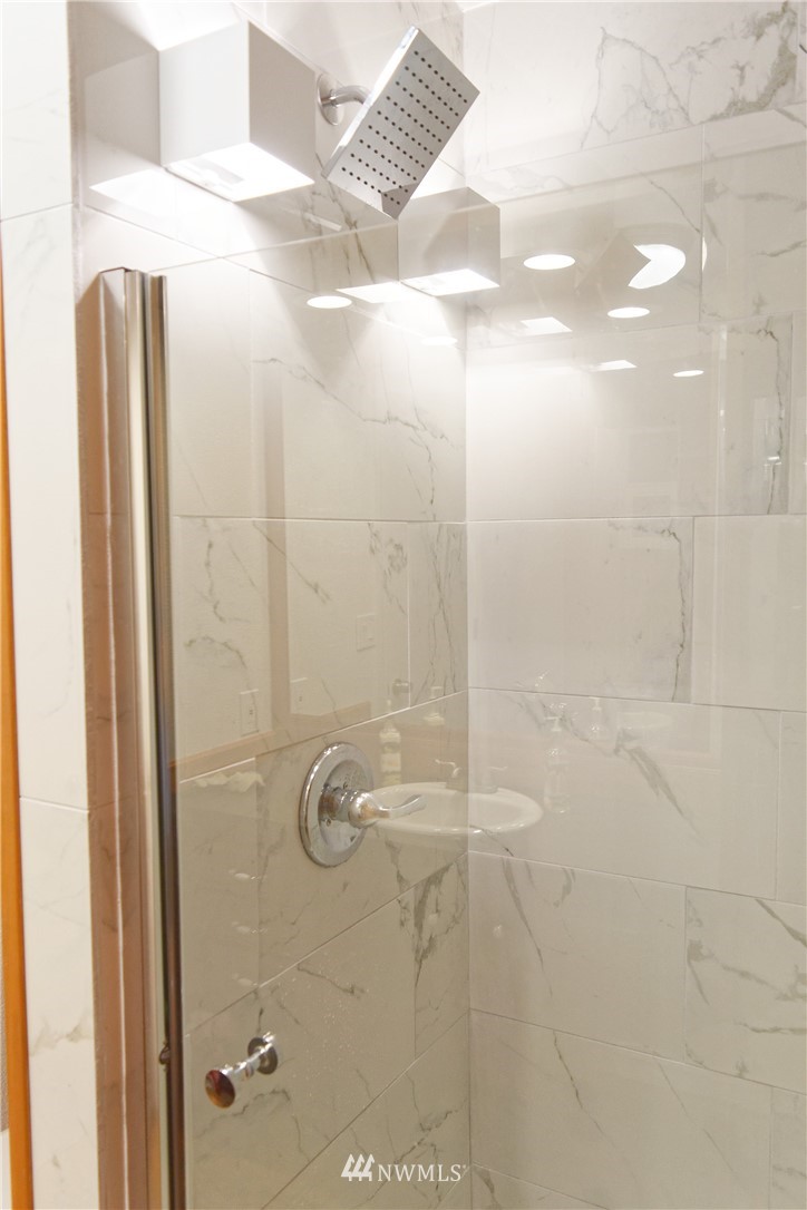 2586 Finkbonner Road Bellingham, WA 98226 - Photo 22 of 25 Gallery Image 22