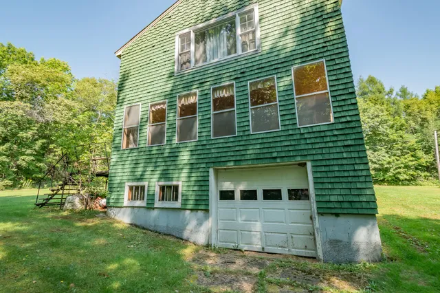 $200,000 | 85 Dawes Road, Dover Foxcroft, ME 04426