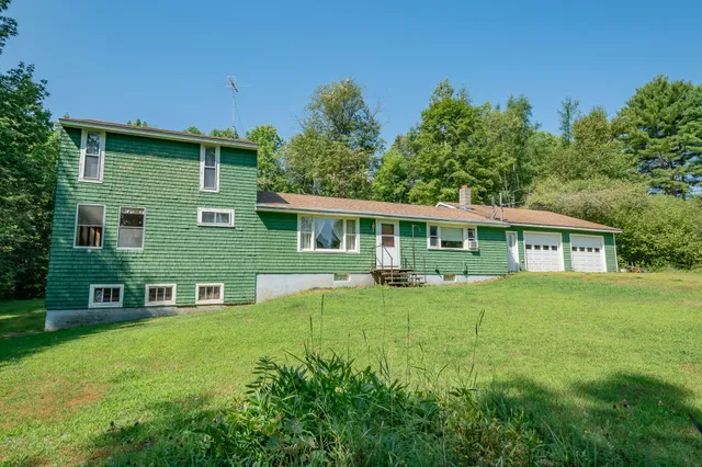 $200,000 | 85 Dawes Road, Dover Foxcroft, ME 04426