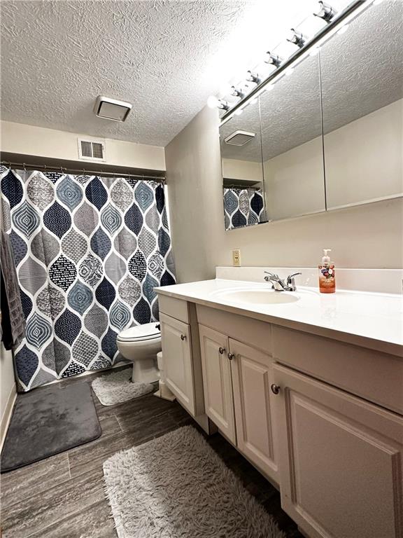 1205 Dutilh Road, Unit 1 Cranberry Township, PA 16066 - Photo 16 of 32 a bathroom with a sink and a mirror