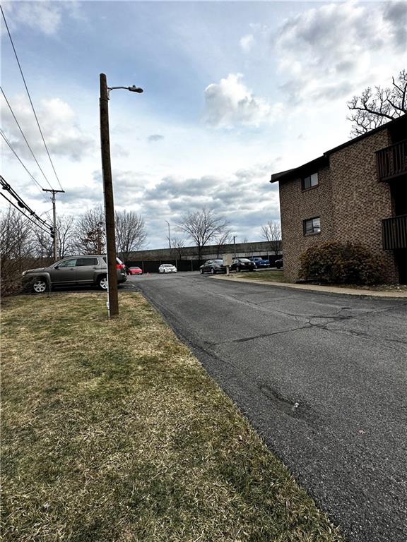 1205 Dutilh Road, Unit 1 Cranberry Township, PA 16066 - Photo 3 of 32
