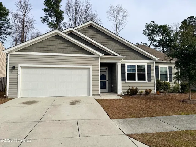 $2,600 | 1716 Still Creek Drive, Wilmington, NC 28411
