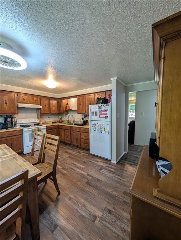 3046 Oneida Valley Road Hilliards, PA 16040 - Photo 6 of 28 Gallery Image 6