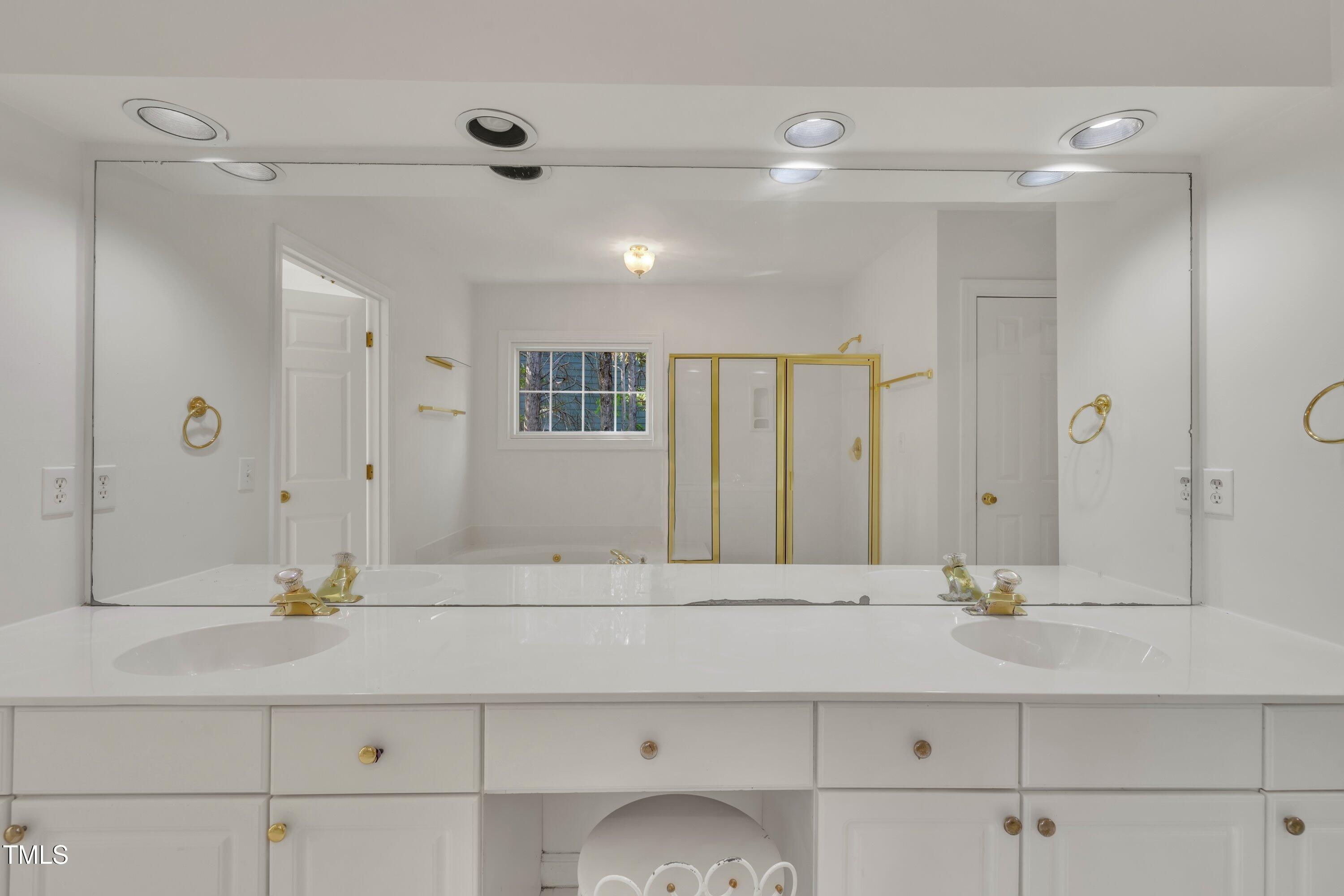 4 Taulton Court Durham, NC 27705 - Photo 39 of 56 40-4 Taulton Ct-51