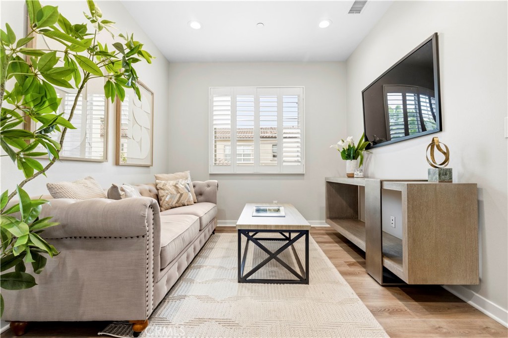85 Kestrel Irvine, CA 92618 - Photo 18 of 60