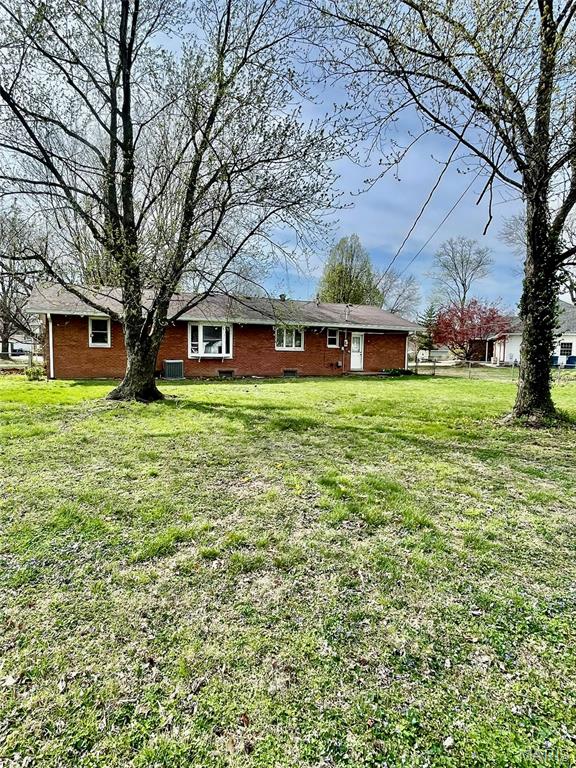 313 Sanders Street Bethalto, IL 62010 - Photo 3 of 21