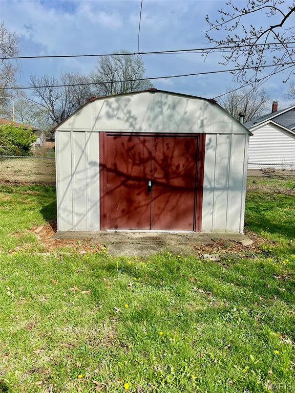 313 Sanders Street Bethalto, IL 62010 - Photo 4 of 21