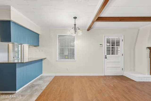 $2,500 | 412 Colonial Drive, Lafayette, LA 70506