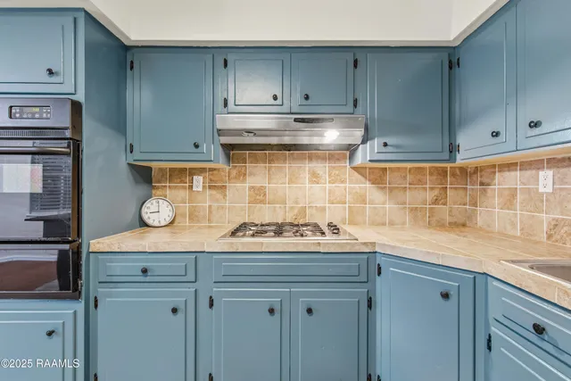 $2,500 | 412 Colonial Drive, Lafayette, LA 70506