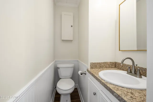 $2,500 | 412 Colonial Drive, Lafayette, LA 70506