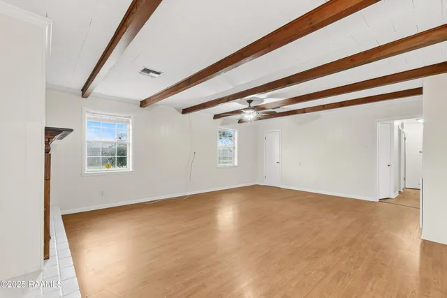 $2,500 | 412 Colonial Drive, Lafayette, LA 70506