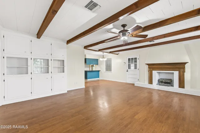 $2,500 | 412 Colonial Drive, Lafayette, LA 70506