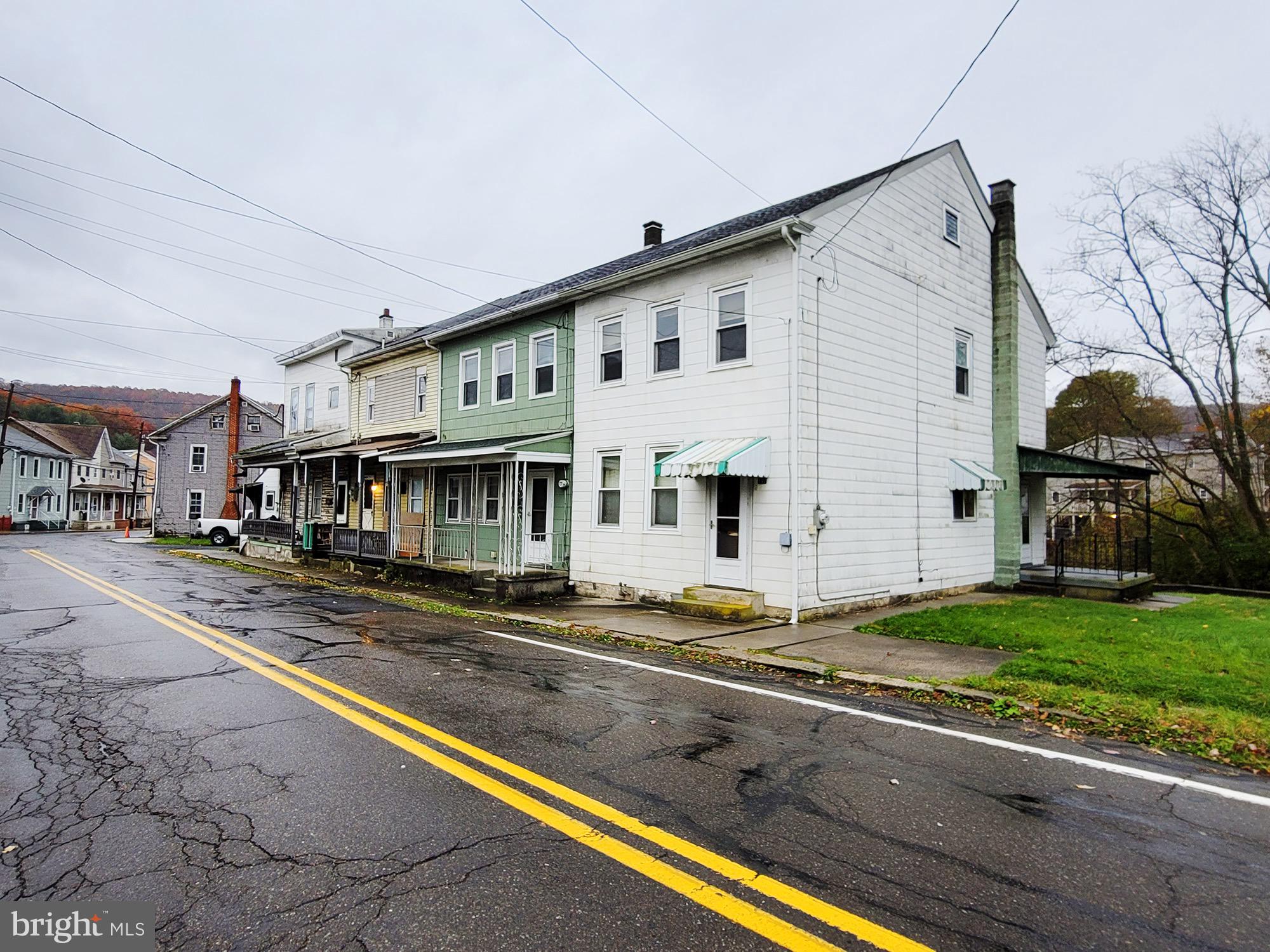 105 Spring Street Tremont, PA 17981 - Photo 3 of 42 Gallery Image 3