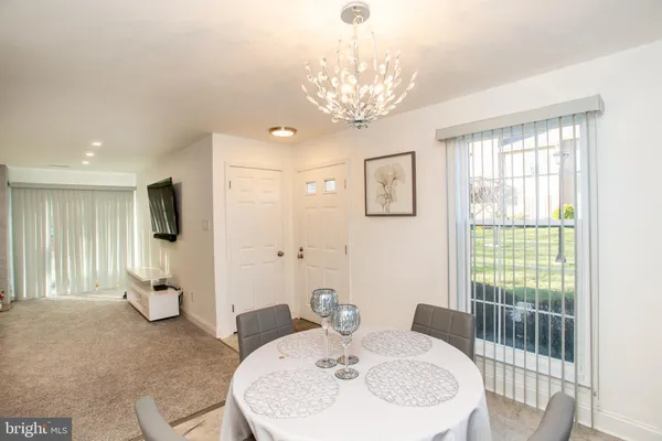 $2,200 | 33-48 Dogwood Lane, Unit C7, Horsham, PA 19044