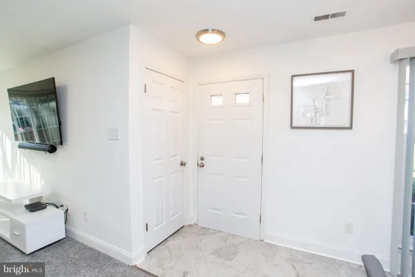 $2,200 | 33-48 Dogwood Lane, Unit C7, Horsham, PA 19044