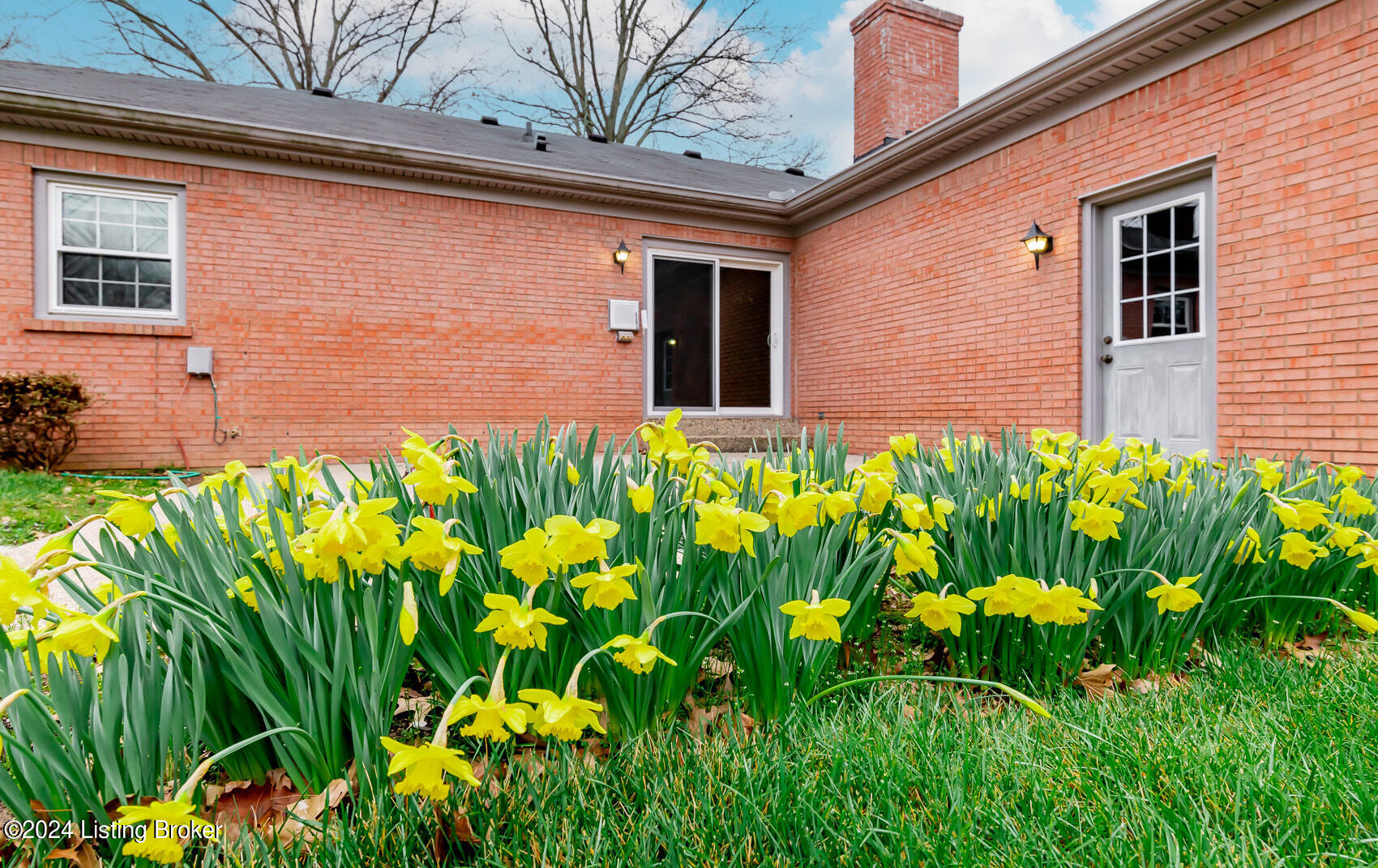 2415 Hayward Road Louisville, KY 40242 - Photo 14 of 88 HWR-114